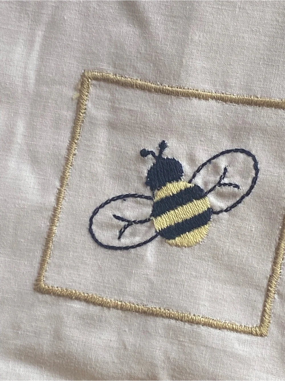 NEW Hand Embroidered Cotton Valance & Tier Set Ladybug Bee Dragonfly Cottage